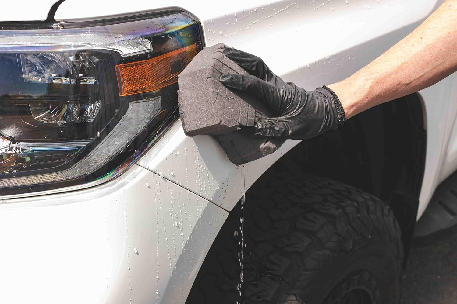 The Rag Company - Ultra Safe Sponge - Latest Foam Technology Safe for All Types of Paint and Wheel Finishes - Easy-to-Hold Ergonomic Grip for Wash Bucket and Rinseless Washing - Dark Grey - Image 7